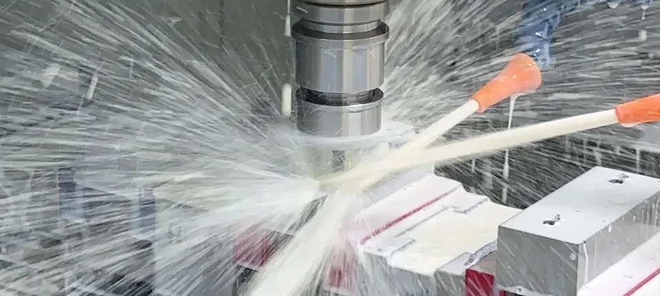 Why Does Machining Titanium Generate Extreme Heat? A Complete Guide to Cooling & Lubrication Solutions