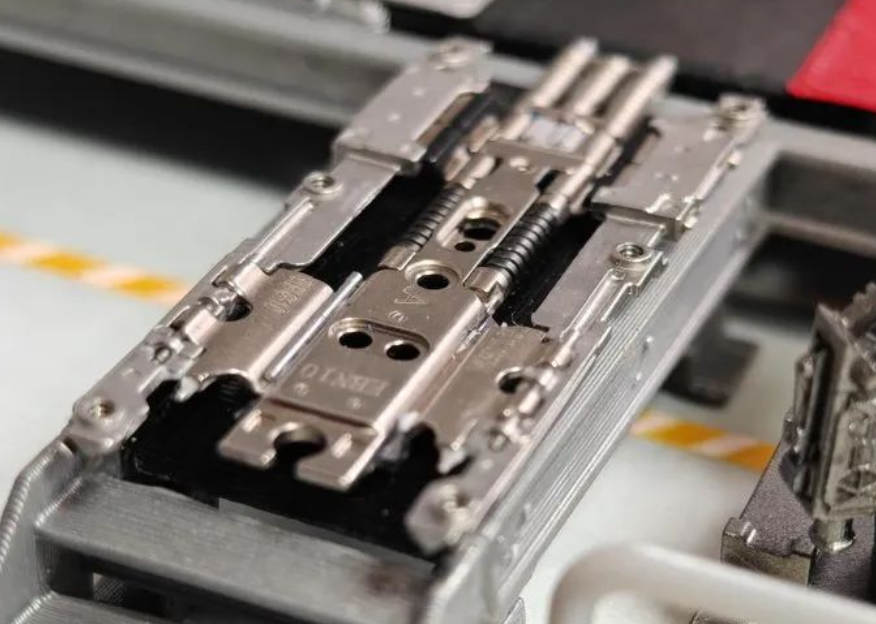 Lightweight High Strength Titanium Alloy Structural Parts & Molds for 3C Consumer Electronics Manufacturing